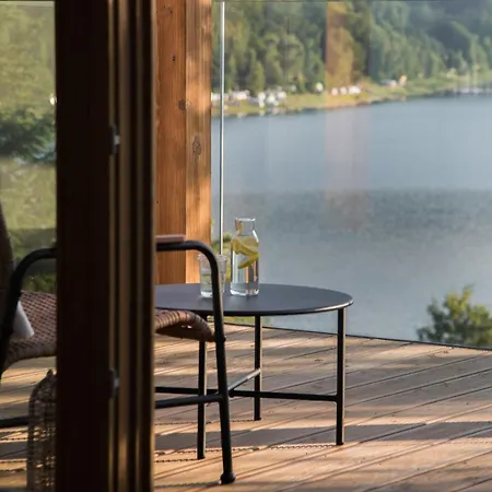 Nad Jeziorem 6 Osobowy Roznow